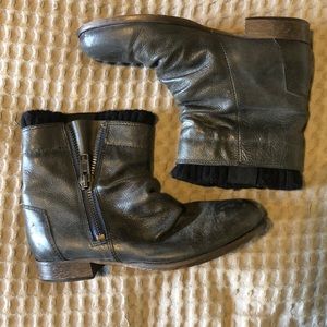 Sketchers Black ZIP Booties